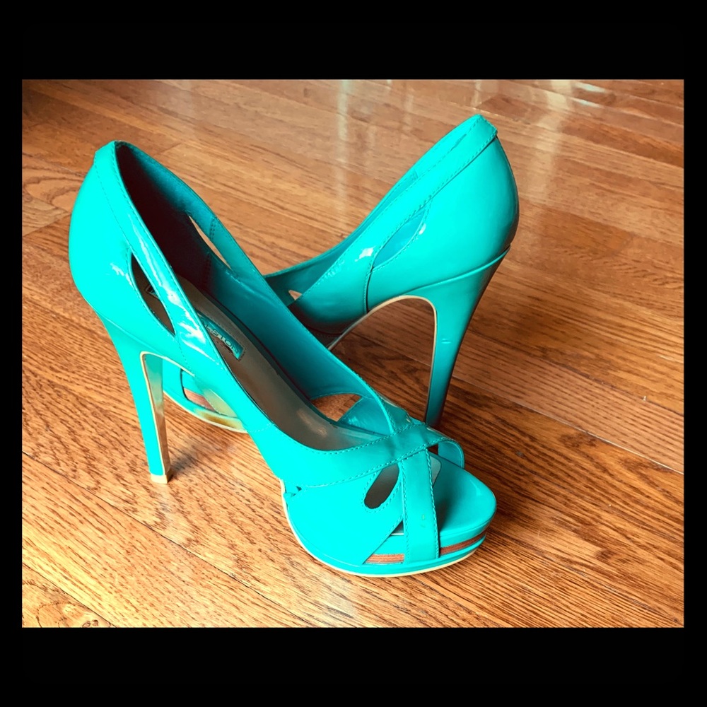 Ladies shoes